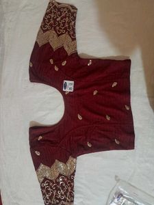 😍 खूबसूरत Maroon कलर में Embroidery Work वाला Ele