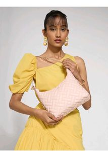 lykyk pink 🩷 Quilted Shoulder Bag