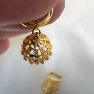 Elegant Gold Plated Jhumka Earrings