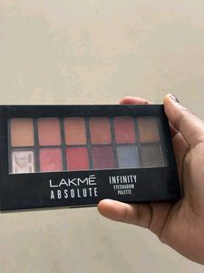 Lakme Absolute Infinity Eyeshadow Palette
