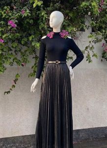 Elegant Black Pleated Maxi Dress