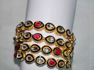 Set of 4 Traditional Kundan Bangles