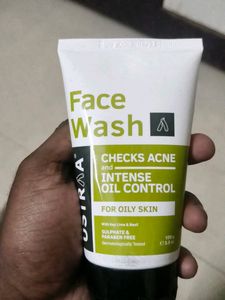 Ustra Face Wash For Oily Skin