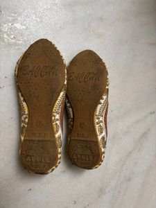 Kid's Premium Zari Traditional Handcrafted Juttis