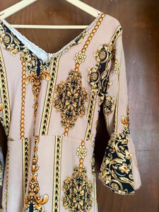 Elegant Baroque Print Fishcut Dress