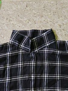Checkered Crop Shirt
