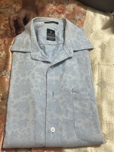 Van Heusen Men's Blue Paisley Shirt