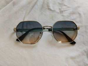 Sunglass
