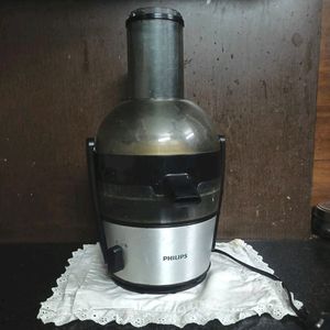 Philips Viva Collection 700W Fruit Veg Juicer
