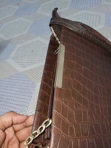 Elegant Brown Croc Embossed Clutch with Gold Chain