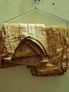 Gold Embellished Salwar Kameez