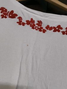 HEY White Puff Sleeve Ribbed Floral Embroidery Top
