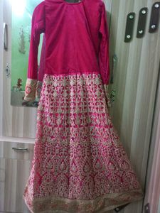 Rose pink 🩷 Embroidered gawn