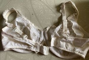 Wonderbra off White Lace Bra