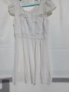 Elegant White Lace Pleated Dress