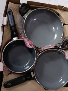 Nonstick Cookware Set