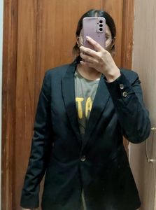 ❗️Price Drop❗️H&amp;M Black Blazer