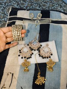 2 earing and mangtika &amp; necklace set &amp; ban