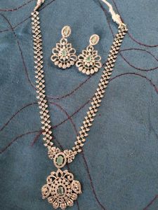 Stunning Diamond Necklace &amp; Earrings Set