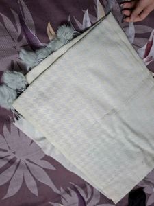 Elegant Houndstooth Scarf