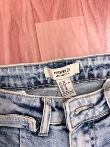 ✦ Forever 21 Light Wash Wide-Leg Jeans ✦