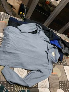 Stylish Black Puffer jacket hoodie and sweater fre