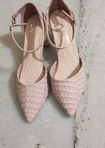 Diamond Design Heels 👠