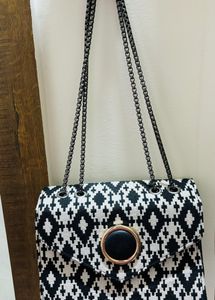 Sling bag