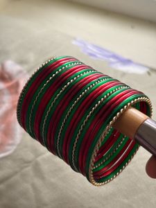 Vibrant Red & Green Bangle Set