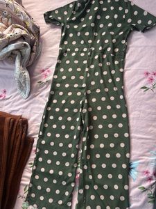 jumsuit size S from max