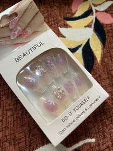 Beautiful DIY Press-On Nails