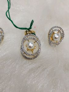 Pearl Pendant Set
