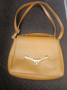 Stylish Tan Shoulder Bag With Free Gift 🎁