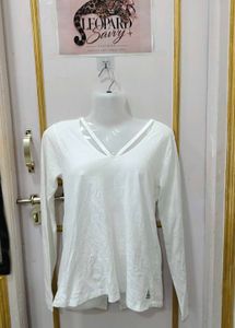 Chic White V-Neck Long Sleeve Top