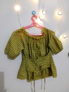 Short Crop Top