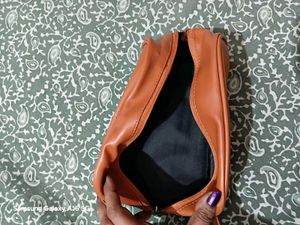 Brown Leather Pouch  mens and womens. van