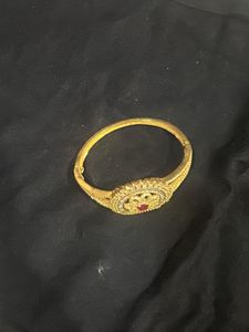 Exquisite Gold polish Bangle with Stone
