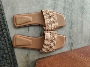 Stylish Woven Strap Flat Sandals