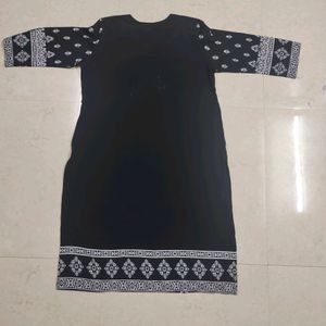 Black Anauk Kurti