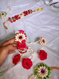 Floral Jewellery Set for Haldi/Mehendi/ baby showe