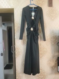 Chic Black Cut-Out Maxi Dress