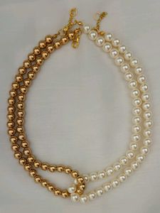 Elegant Pearl &amp; Gold Beaded Necklace