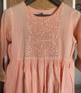 Women Peach Threadwork &amp; Gota Work Kurta Sharara