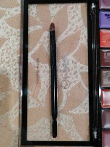 Mars Infinity Lip Palette