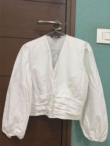 Chic White Ruched Button-Up Blouse from Outryt