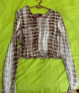 Full sleeve top