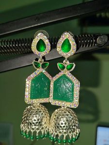 Stunning Emerald Green Jhumka Earrings