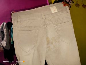 grey jeans 👖