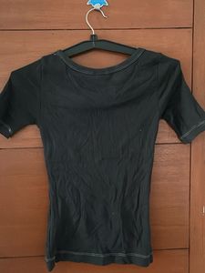 Classic Black Fitted T-Shirt