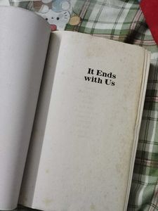 It Ends With Us by Colleen Hoover